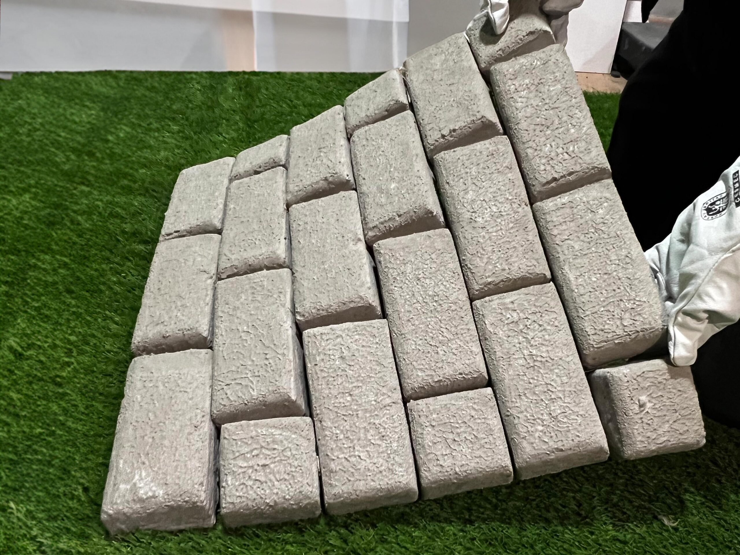 Adoquín Modular Hilera flexible instalado