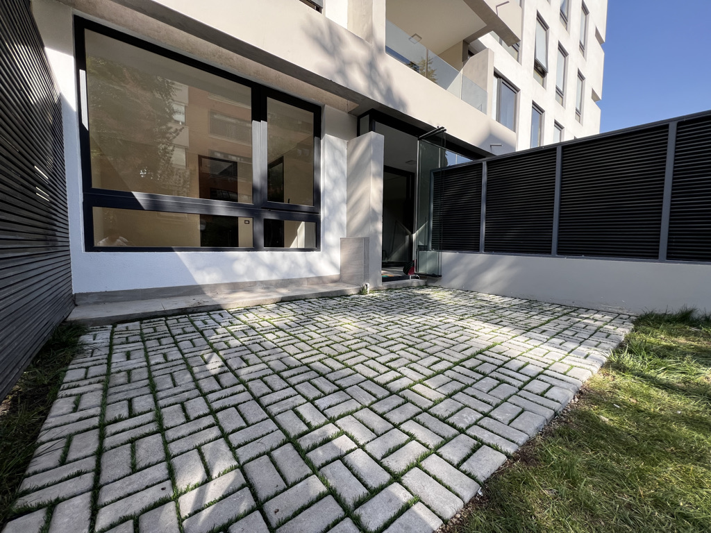 Terraza con Adoquines Modulares modelo Bloque
